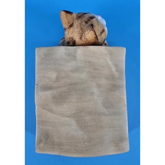 Vintage Mann Music Box Cat Paper Bag Plays "Memories" Kitten Japan 1982 Ceramic - Picture 5 of 9